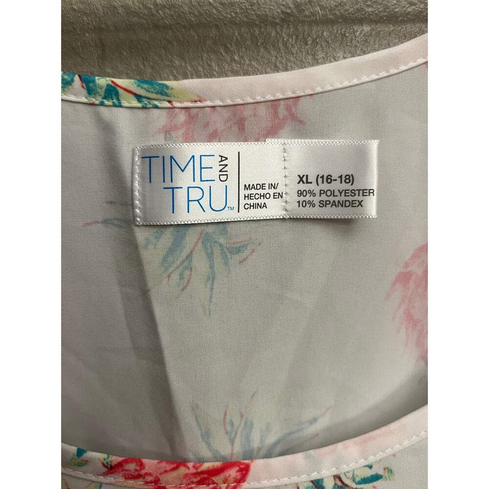 Time and Tru Pineapple Tank Top XL White Pink Summer Sleeveless Blouse - Picture 4 of 10